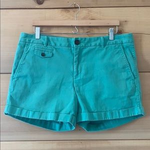 Banana Republic City Chino short in green